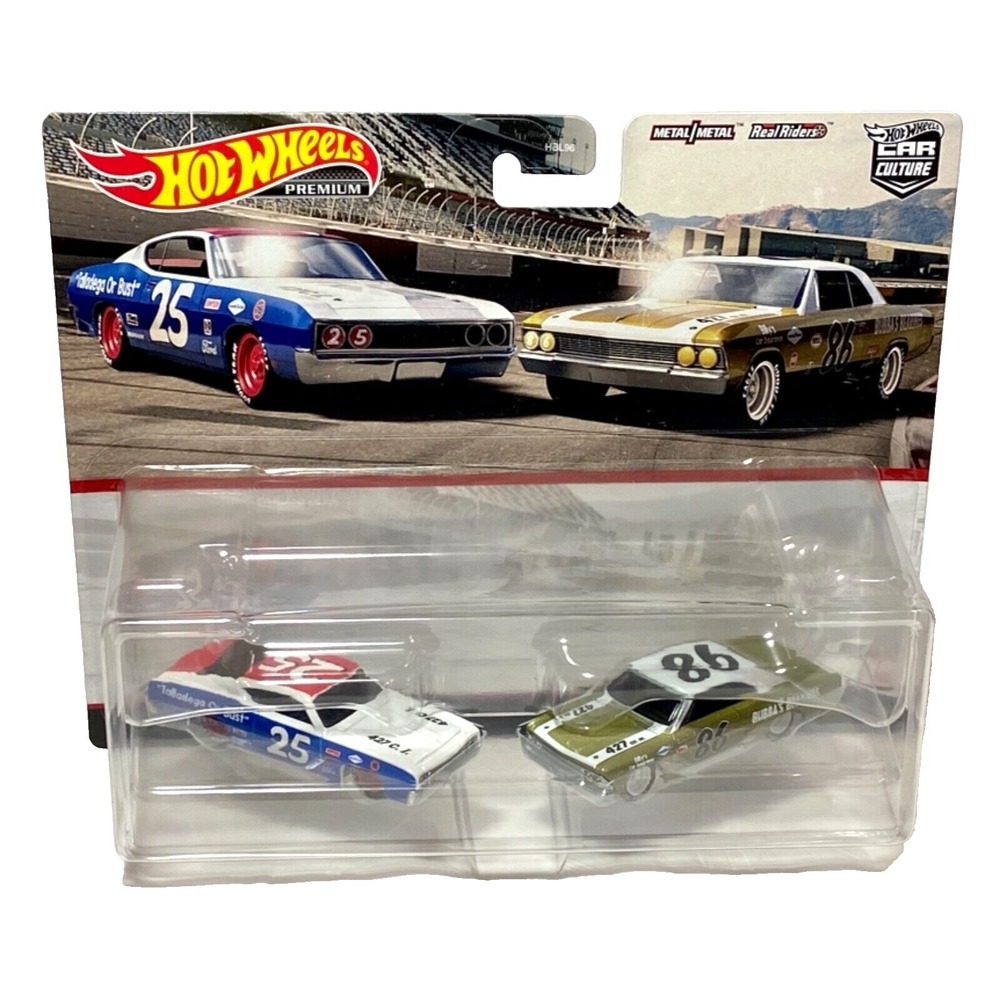 Hot Wheels Premium '69 Ford Torino Talladega & '66 Chevelle 2-Pack 1:64 Die-cast